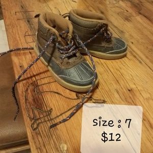 Kids boots